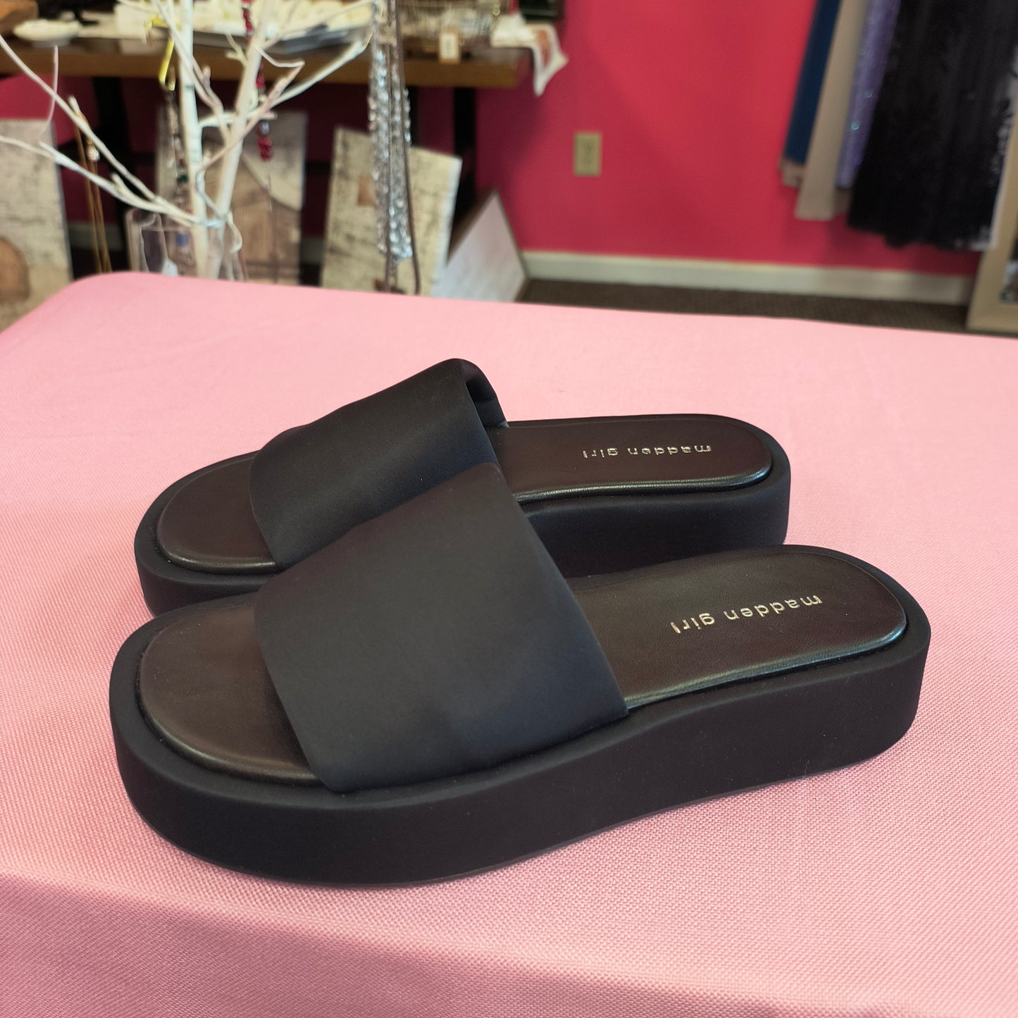 Madden Girl sandals 8.5 5/28/26