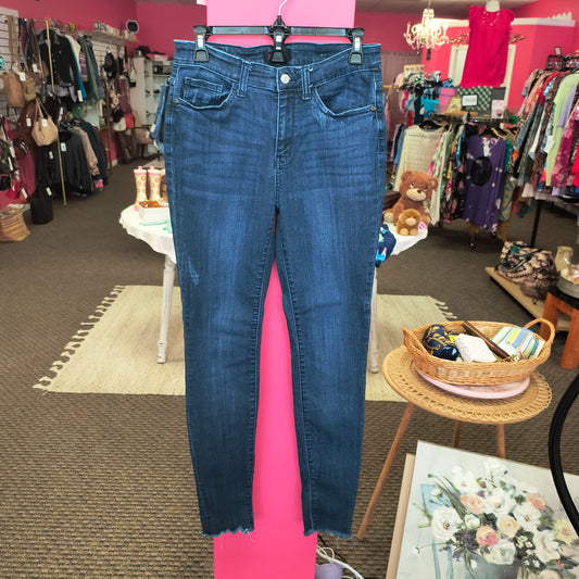 Judy blue jeans 7/28 6/12/26